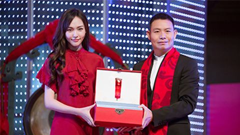 中国美正当红，w66利来旗舰厅A股上市，引领新时代